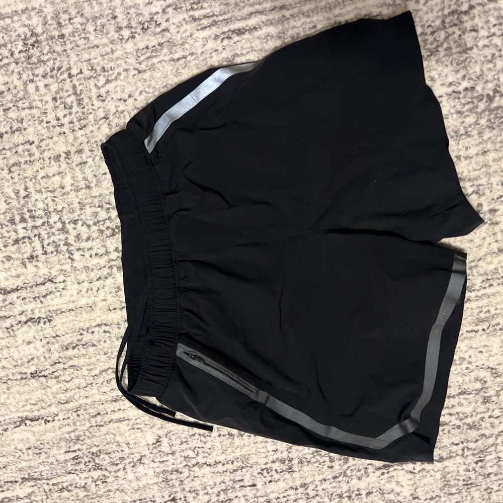 Men's M lululemon athletic shorts